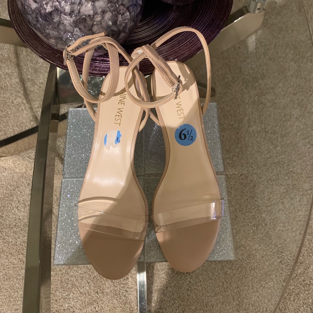 Nine West Nude sandal with clear strap...Size 6.5